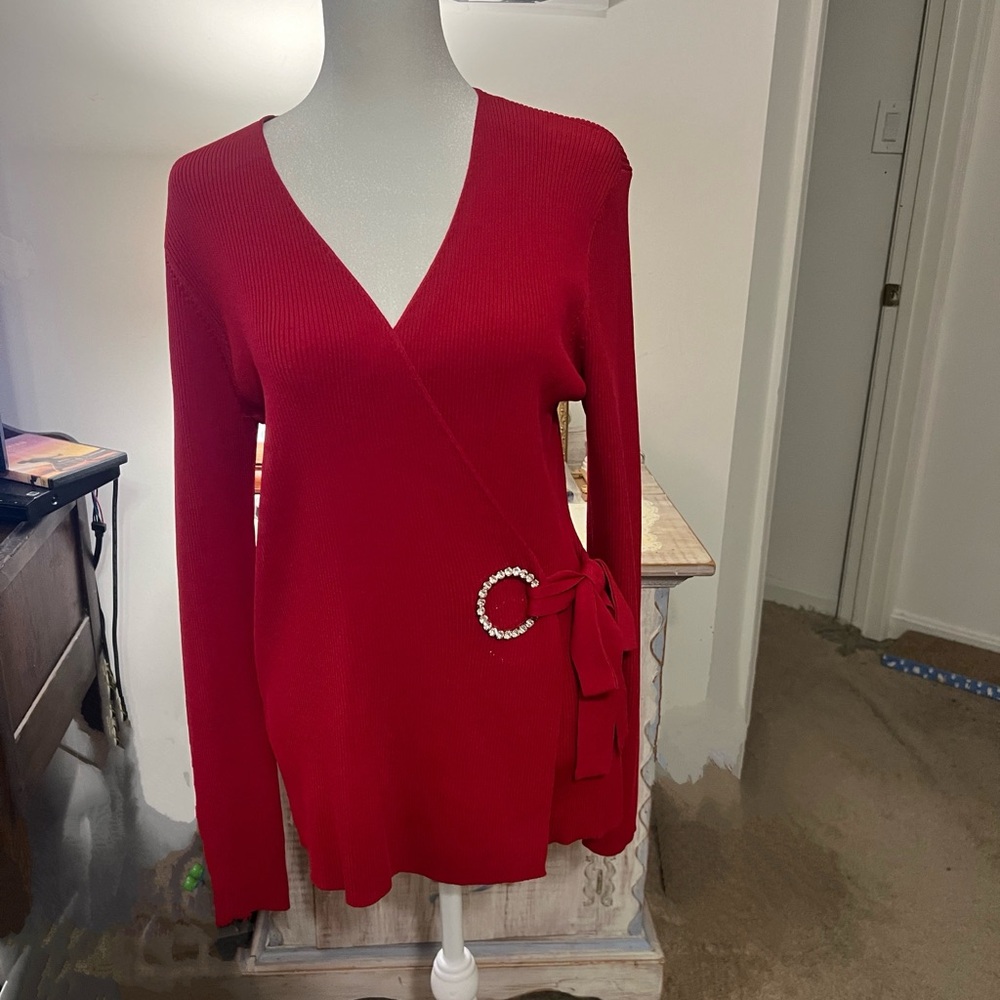 INC International Concepts beautiful true red sweater